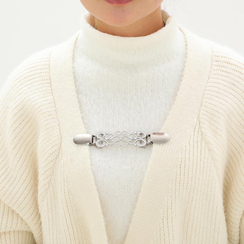 Luxe Retro Cardigan Collar Clip Brooch for Women