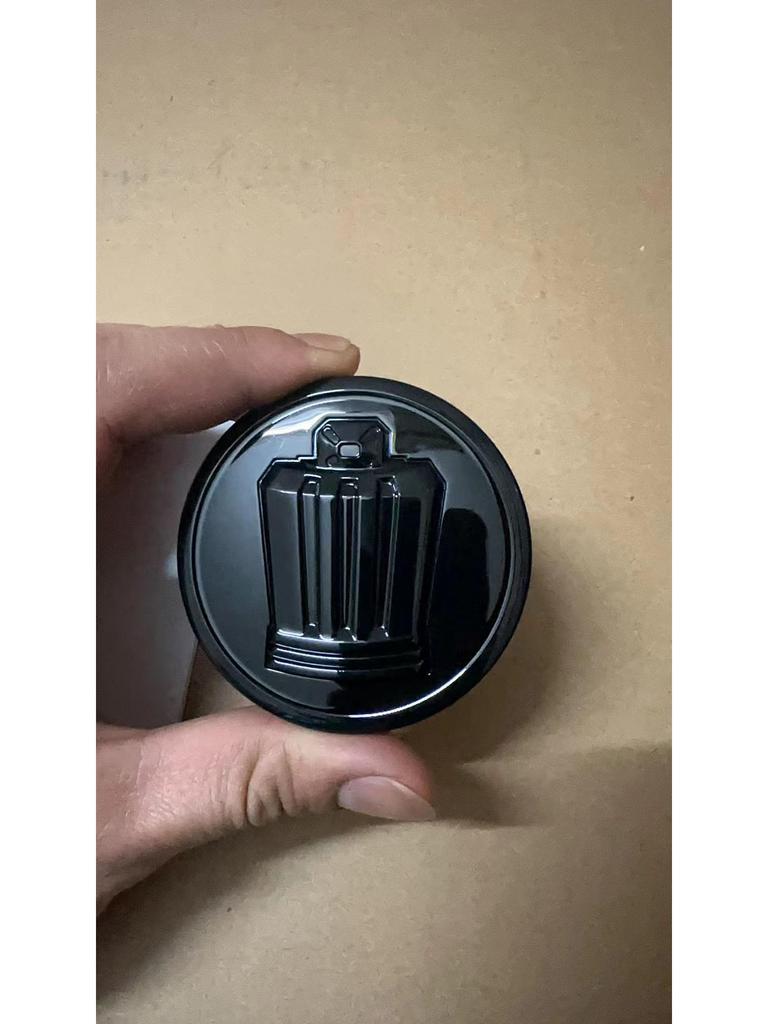 Fits Toyota models like Camry, Corolla, Reiz, Vios, and Levin. Includes logo and wheel covers.