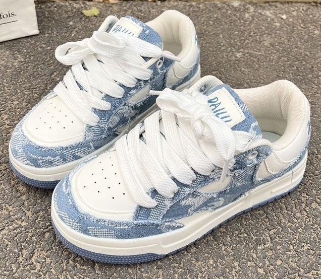 Niche Chic Broken Wind Platform Bread Shoes Women Versatile Skateboard Shoes Increase Student Women