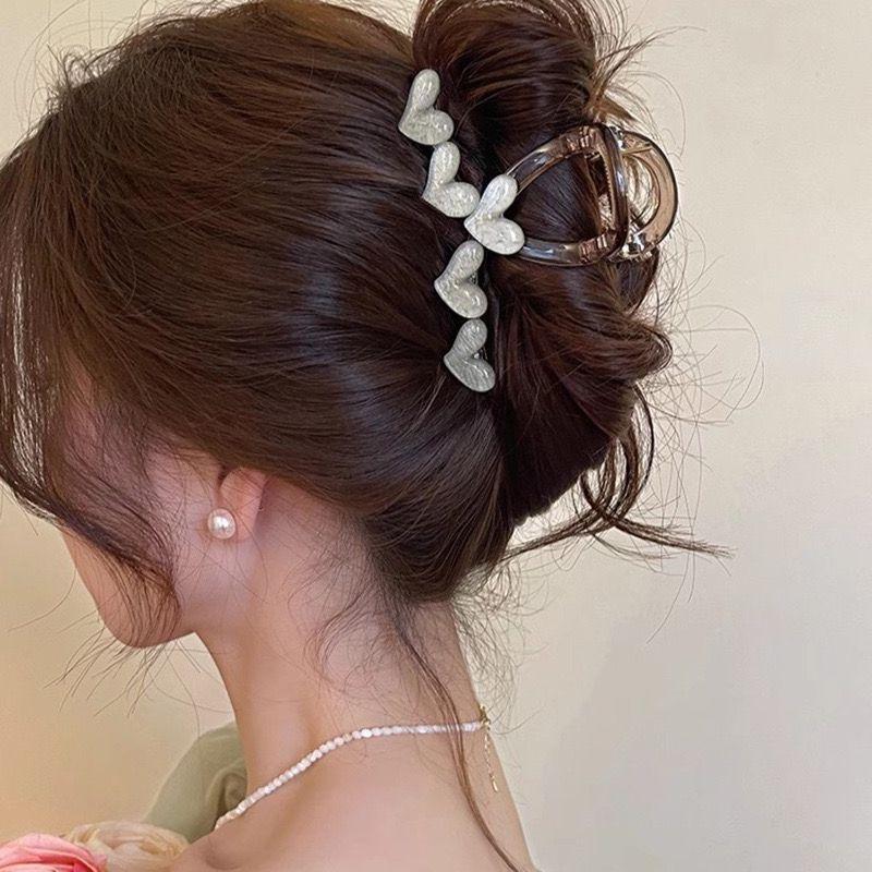 Elegant Jelly Heart Hair Claw Clip Acrylic Non Slip Strong Shark Hair Jaw Grab for Women Girls Summer Headdress Accessories