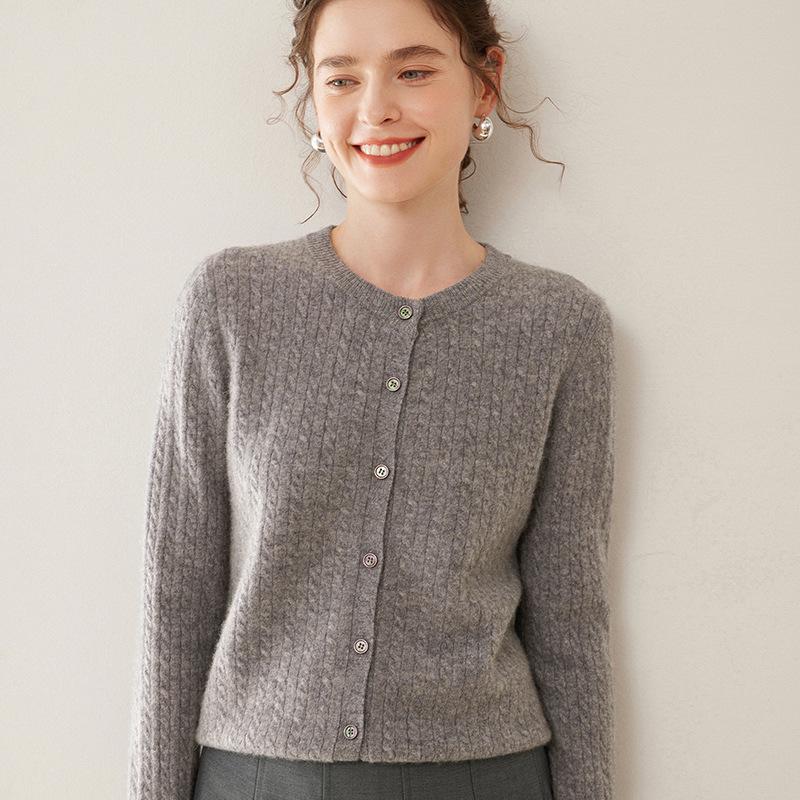 Women's Cable Knit Cashmere Cardigan - Long Sleeve, Button-Up Sweater for Autumn/Winter 2024.