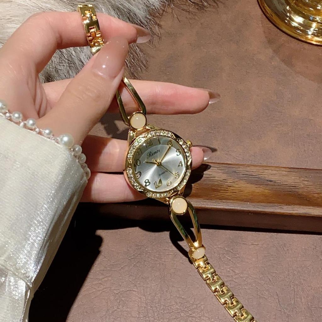 Wykwintny damski zegarek bransoletka z pozłacanego kwarcu z kamieniem naturalnym
