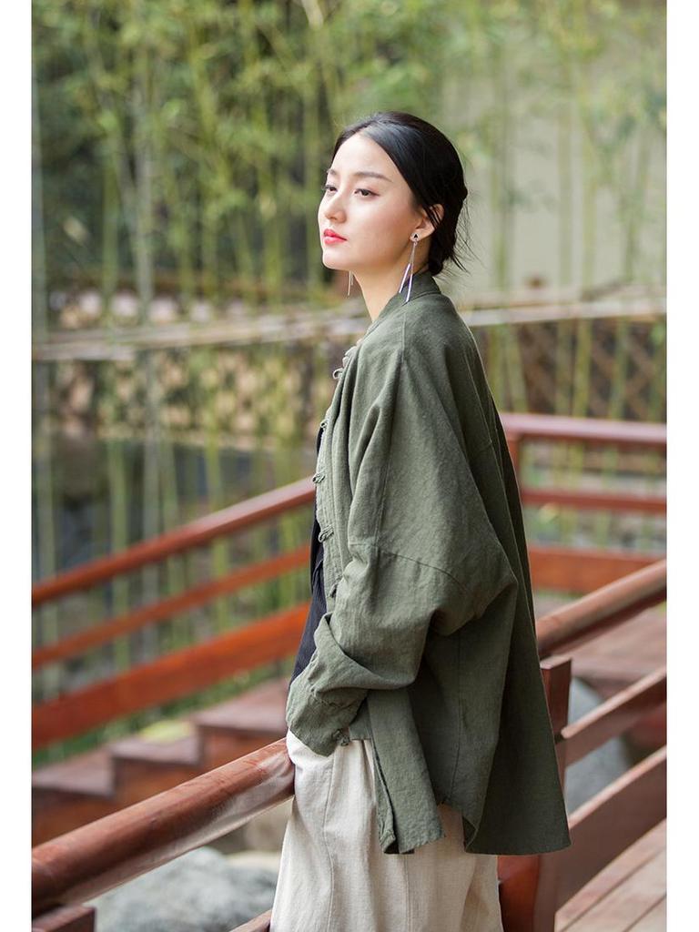 Wiosna/Lato 2025 Damski Bawełniany Lniany Ramie Zen Garnitur do Herbaty Kardigan: Postarzany piaskowy odcień do fotografii podróżniczej.