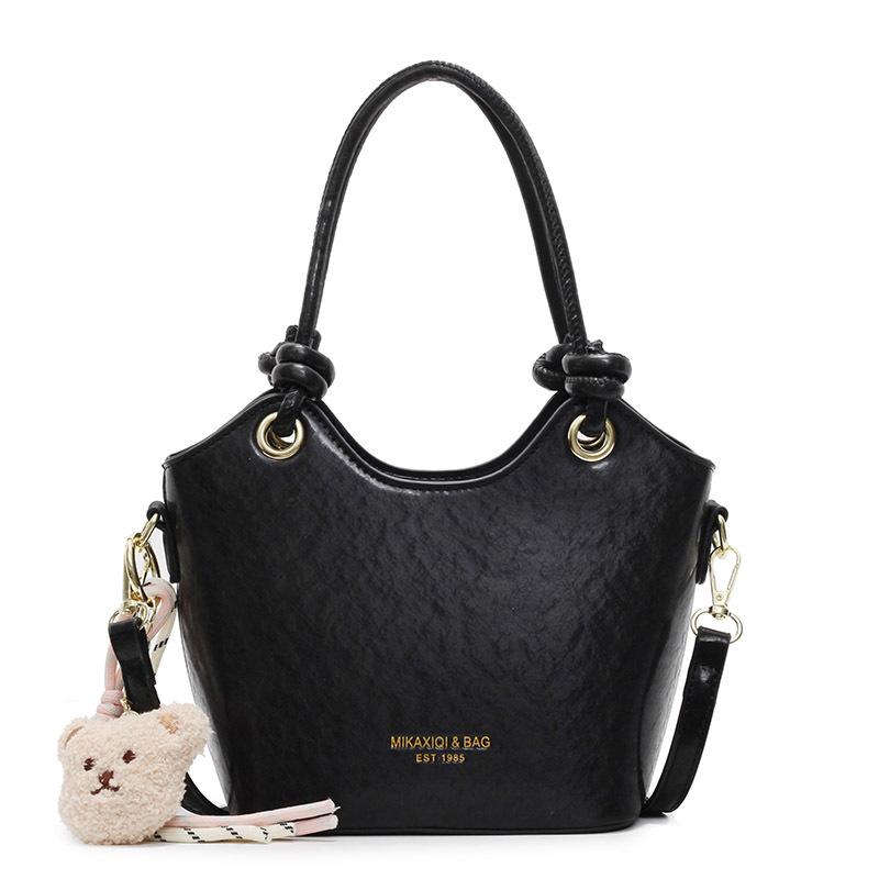 2025 New Products Are Popular, Fashionable and Simple, Hand-held Bucket Bags, Foreign Style and Versatile Commuting Solid Color PU Messenger Women's B