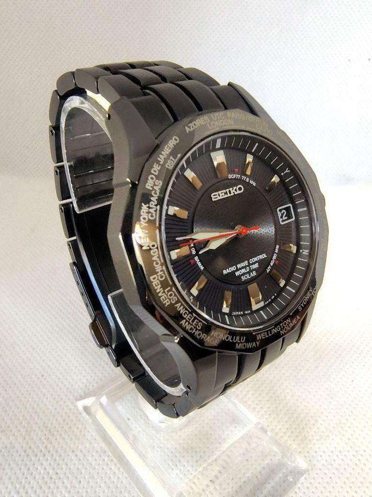 [USED] Rare Seiko Brightz World Time Titanium Radio Solar Watch