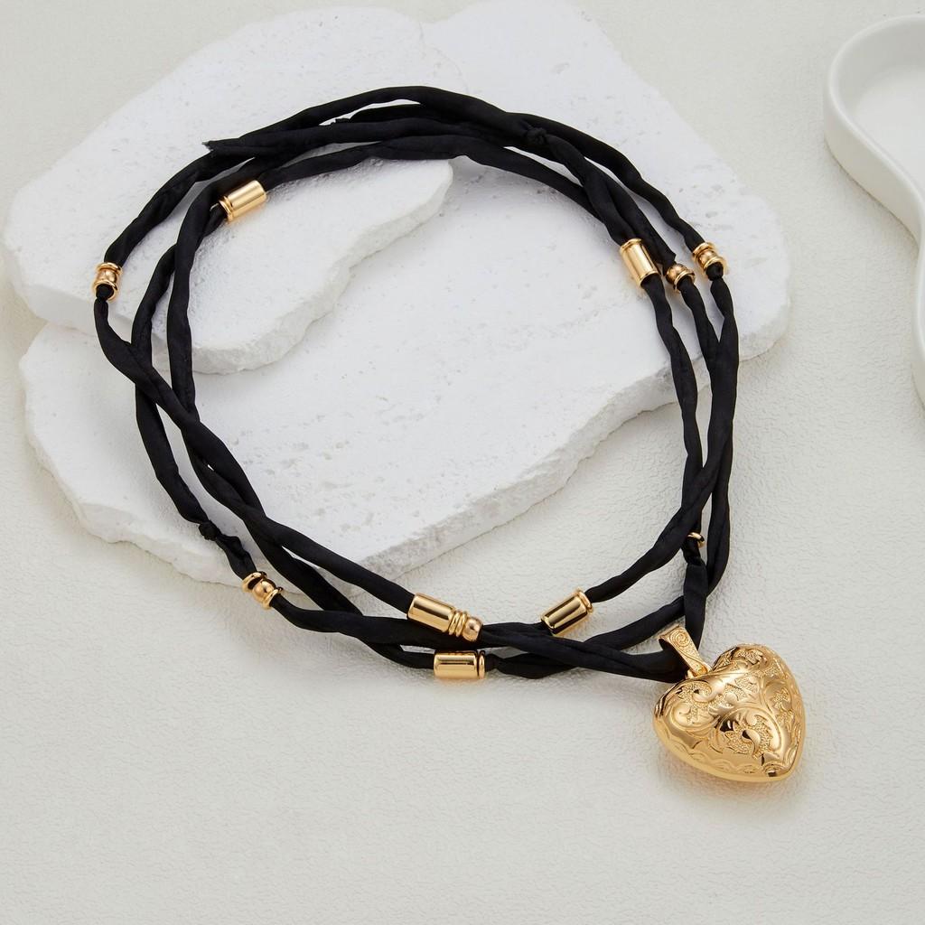 Crafted Heart Beautifully Pendant Necklace For Women In Stylish Alloy With Elegant Finish