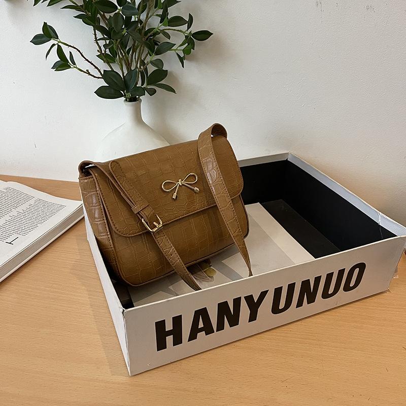 Texture Retro Sweet Casual 2025 New Popular Solid Color Bow Crossbody Shoulder Underarm Small Square Bag Women