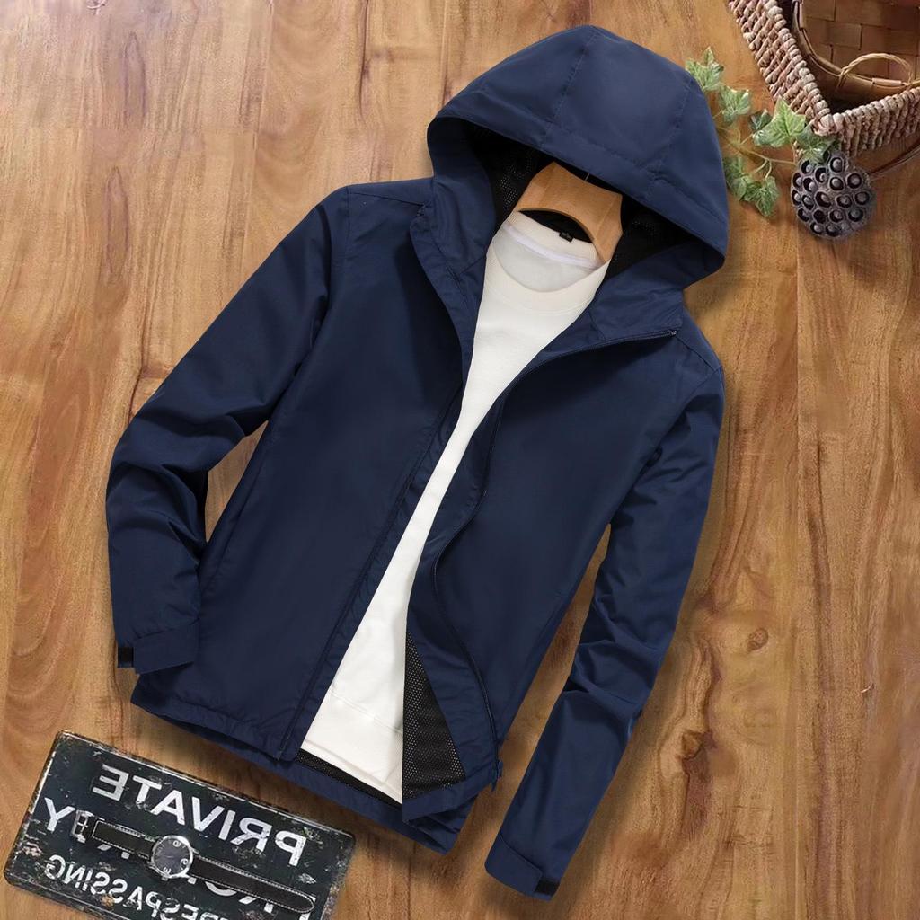 Unisex Lightweight Waterproof Windbreaker: Breathable, Mesh Lined, Windproof Jacket for Spring/Autumn.