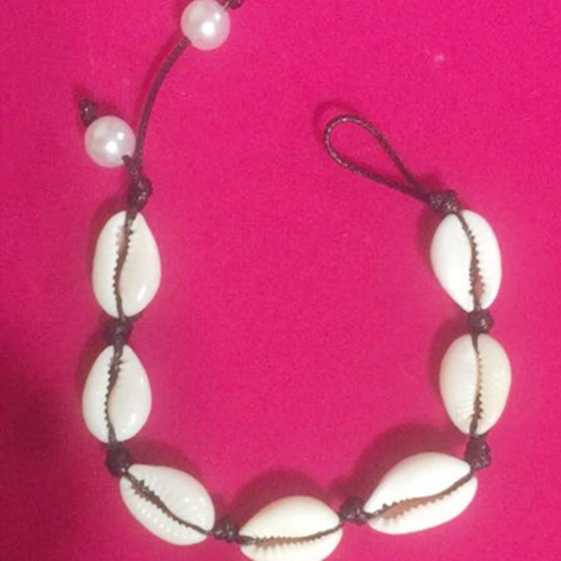 Handmade Woven Clavicle Necklace: Versatile Fashion with Natural Shell Pearls
