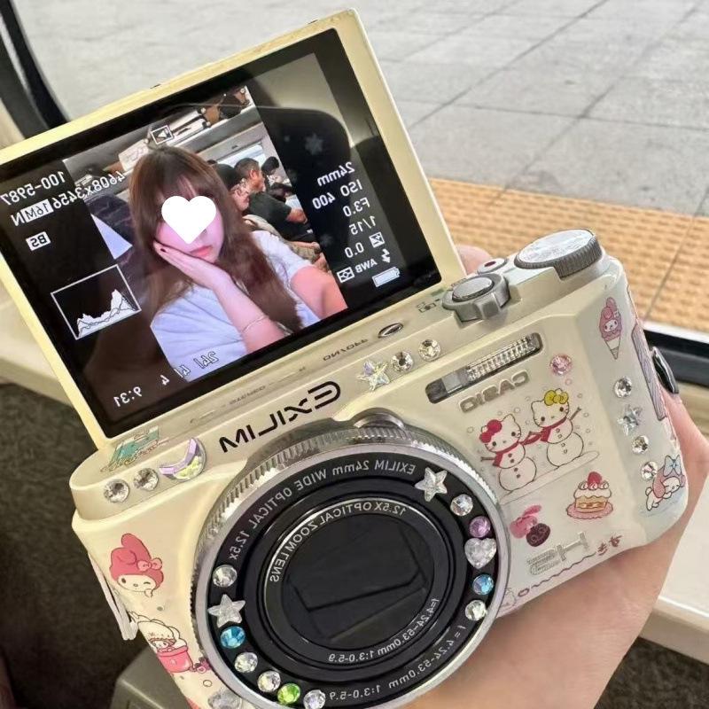 Retro-Style Dual-Camera Digital Camera with 100 MP for Students - High-Definition, Affordable, and Compact.