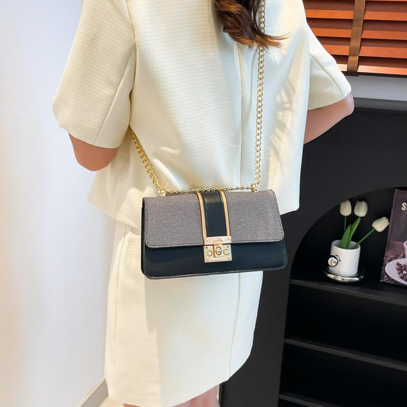 2025 New Korean Version Fashion Chain Bag Trend Texture Casual Color Matching Commuter Shoulder Oblique Span Bag