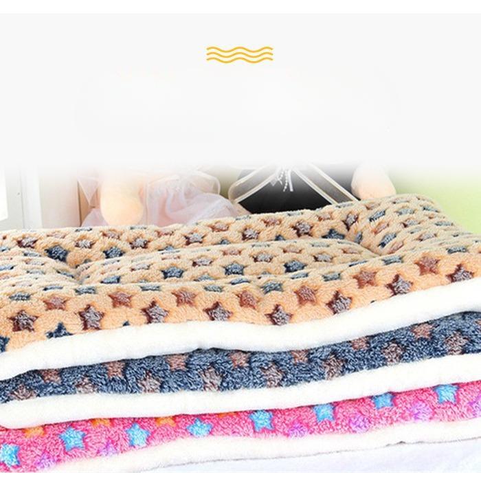 Pet Blanket Mat Dog House Cat House Four Seasons Universal Coral Velvet Large and Small Warm