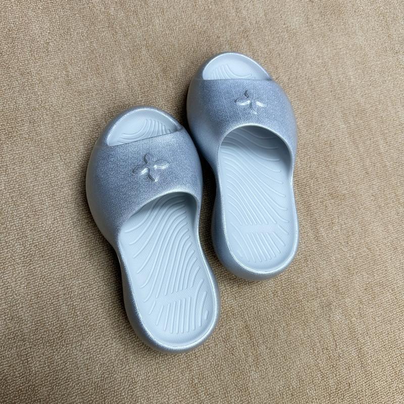 

Шлепанцы из ЭВА пены на толстой подошве с цветком-крестом, женские, увеличивающие рост, крутые шлепанцы на одно слово 39-40