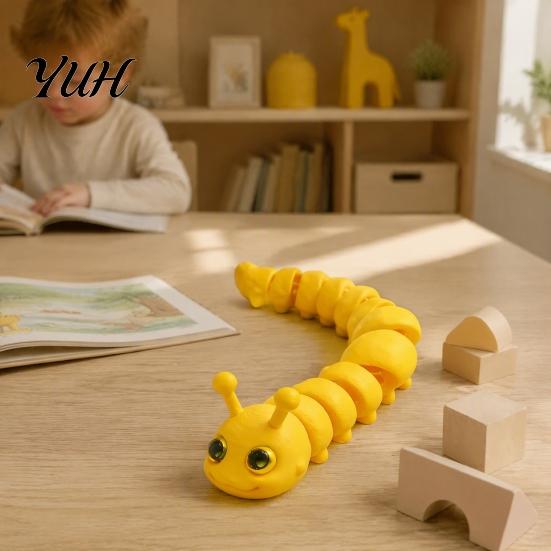 Stress Relief Caterpillar Toy 3D Printed Fidget Toy, Movable Joints Relaxing Tools Figurine, Articulated for Desktop Decoration Bendable