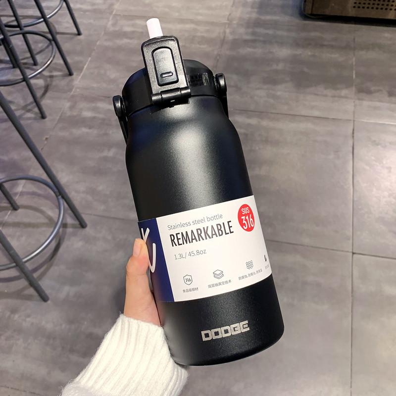 

Бутылка для воды 1300 мл, большая емкость с соломой, термос из нержавеющей стали, бутылка для холодной и горячей воды, спортивный термос, чашка 1300ml