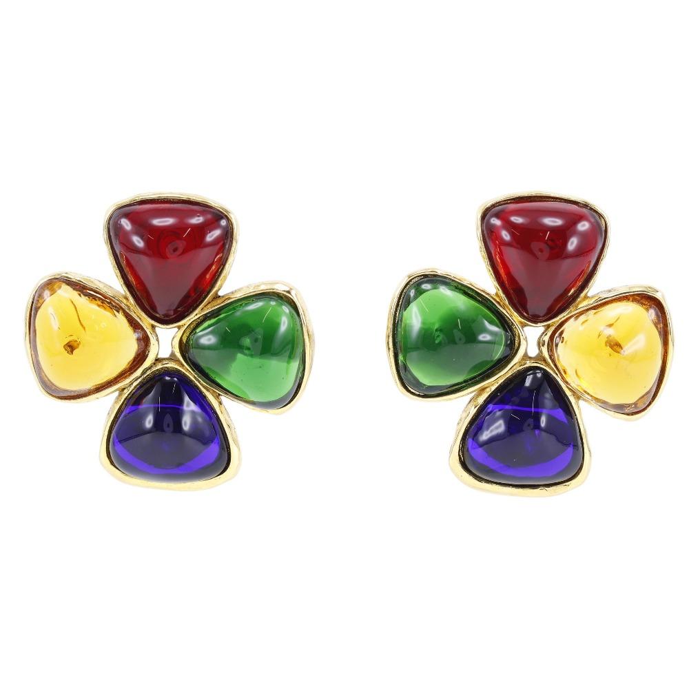 

CHANEL Gripoa Earring vintage multicolor Plated Gold flour 45g Women Used
