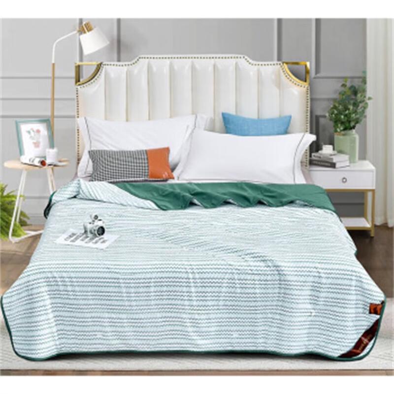 Louis Carlo Morning Song All-Season Fiber Quilt