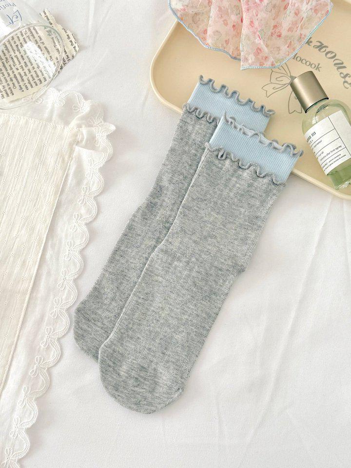Ballet-Inspired Mesh Ruffle Lace Socks for Girls, Slimming Color-Block Mid-Calf Slouch Socks, Perfect with Leather Shoes