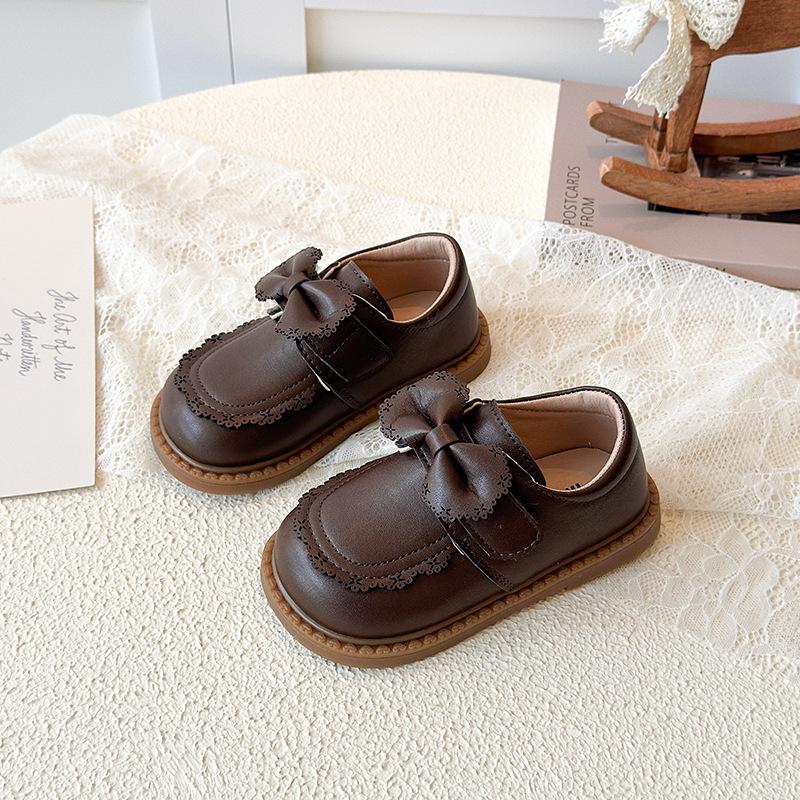 Spring 2026 Fashion: Versatile Kids' Leather Mary Janes with Soft Soles