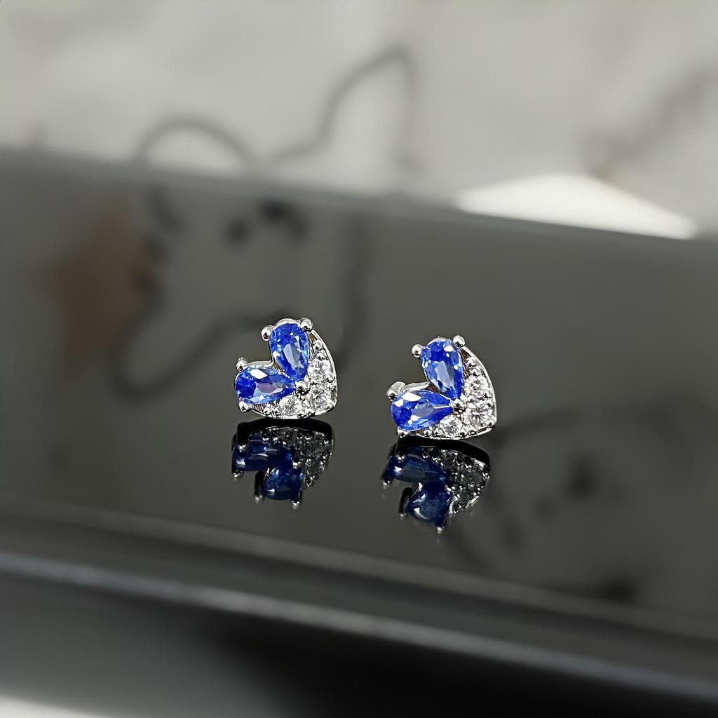 Light Luxury Blue Zircon Heart Stud Earrings - Sweet, High-End, Cool, Fashionable Ear Ornaments for Women