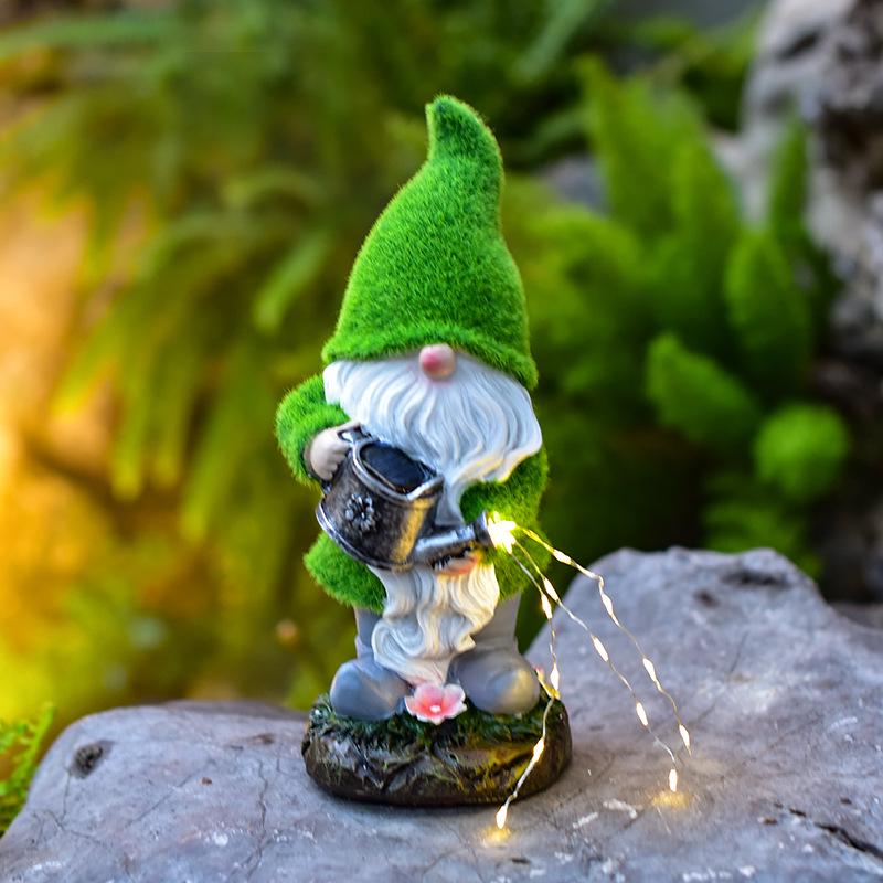 Solar Gnome Garden Lamp Resin Ornament