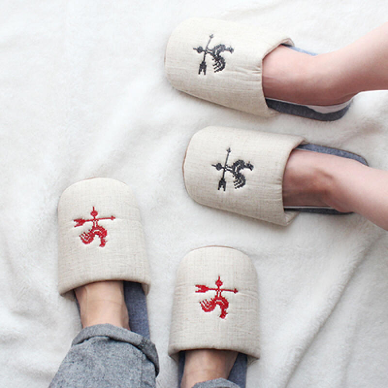 

Rooster slippers black