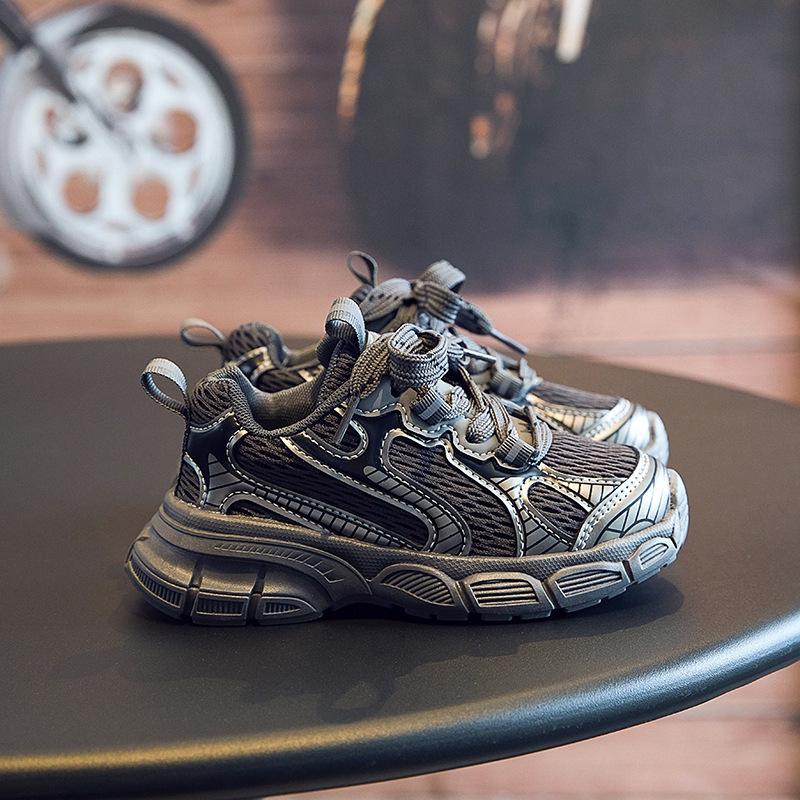 Middle and older children's spring and summer boys' sports shoes girls' dad shoes new breathable 2025 children's shoes running shoes classmates