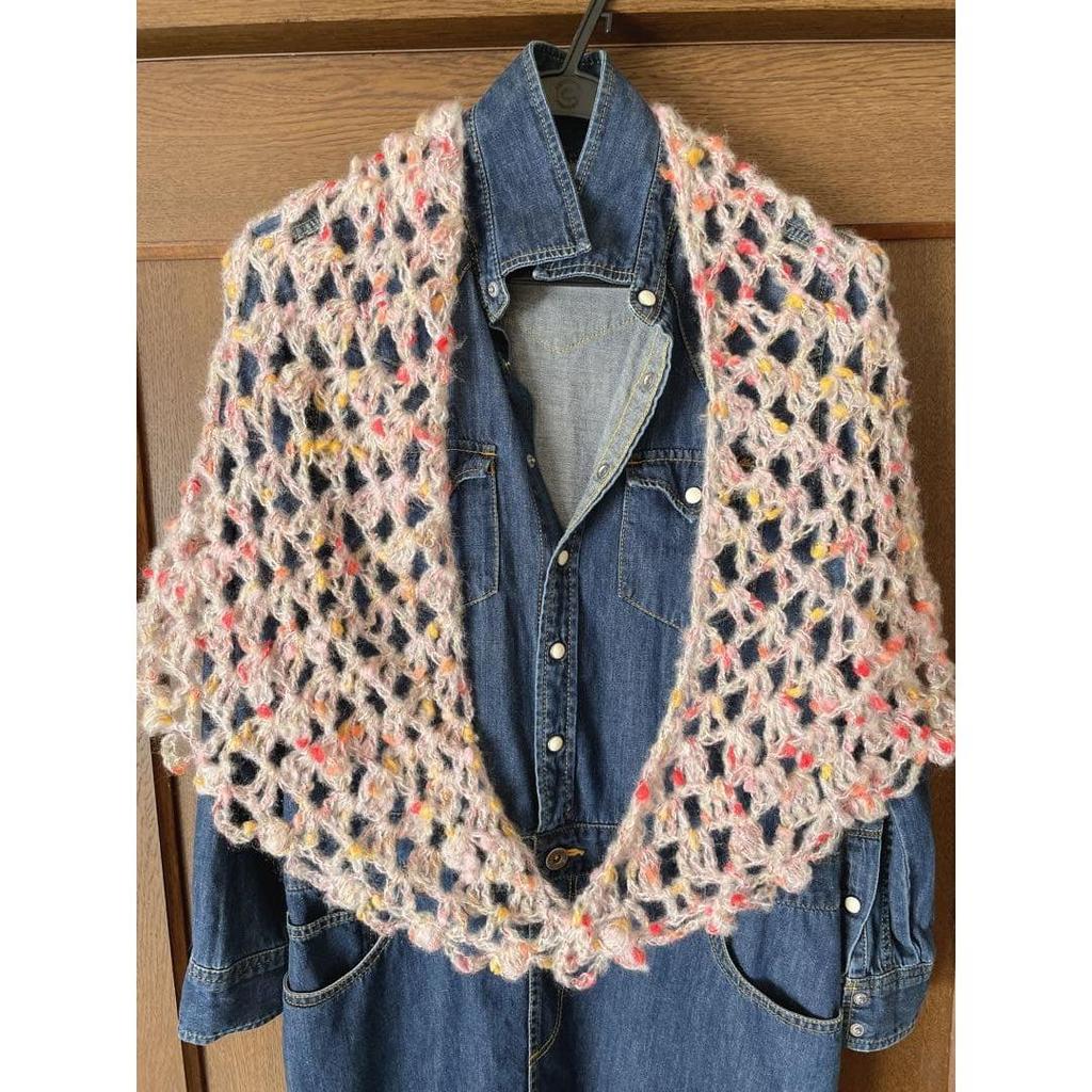 Used Cute variegated nep triangular shawl