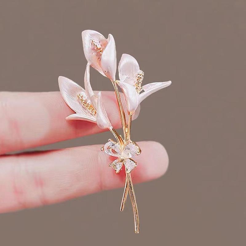 New Enamel  Flower Brooches For Women Elegant Weddings Banquet Brooch Pins