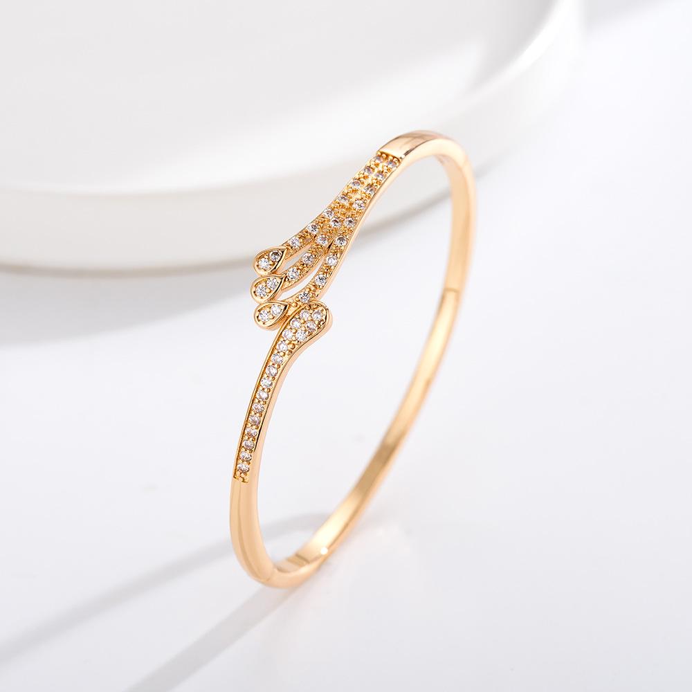 Angel Wings Light Luxury Style Fashion Versatile High-end Bracelet 17CM