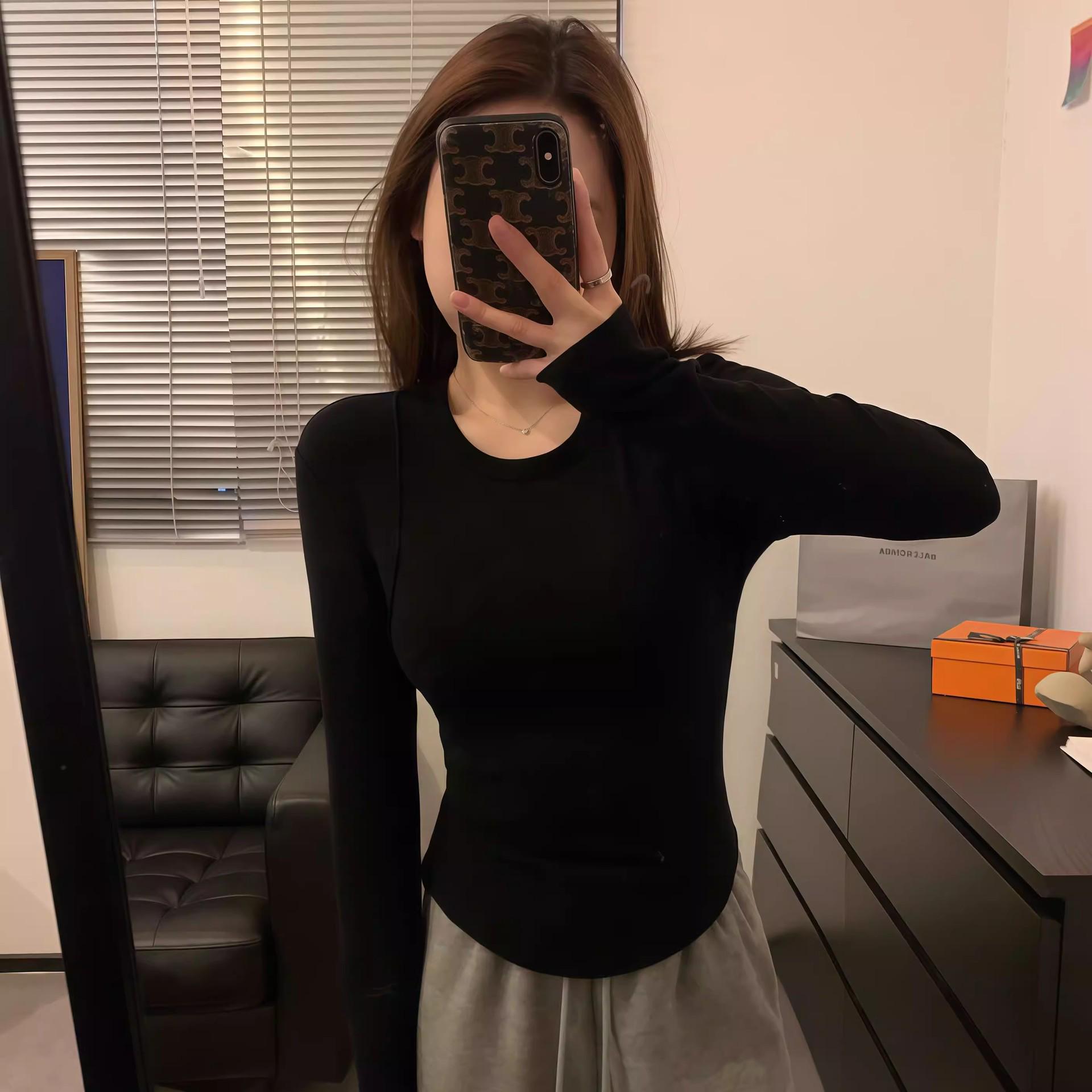 

Women s Thermal Slimming Long-Sleeve Round Neck Top, Autumn/Winter Trend Small чорний