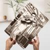 Johnny Cash spielt Gitarre Sepia-Ton Blechschild Poster Individuelle Wandkunst Retro Vintage Metallschilder für Man Cave Schreibtisch Dekoration