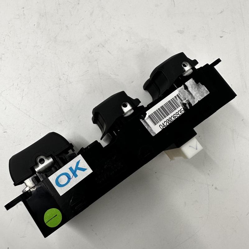 93571-A7000 93571A7000 Car Window Control Switch For Kia- Forte- Cerato- K3 2014-2017 New High Quality Free Shipping