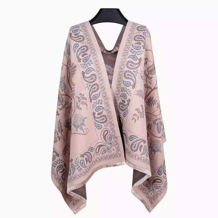 2025 Autumn/Winter Elegant Floral Faux Cashmere Scarf: Women's Warm and Stylish Neck Warmer