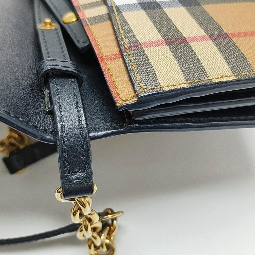 [Pre-Owned] Brown Coated Canvas Wallet With Gold Hardware - Very Good #5I7B25