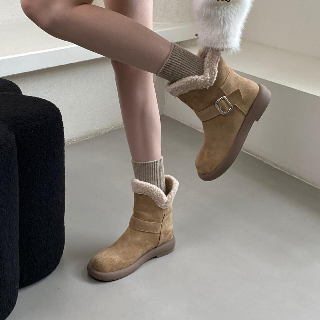 2025 autumn and winter new round head thick-soled fluffy snow boken outer wear one word with matte thick-soled warm short boots women