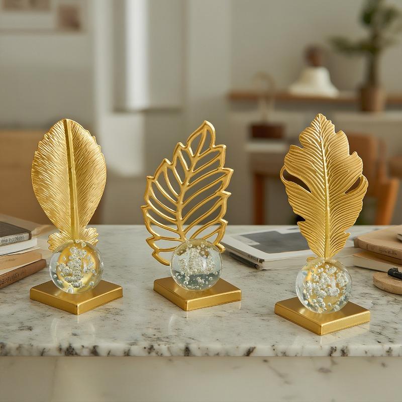 Creative Crystal Ball Ornaments for Home, Living Room, Office, Study, Entrance Hall and Wine Cabinet Decoration