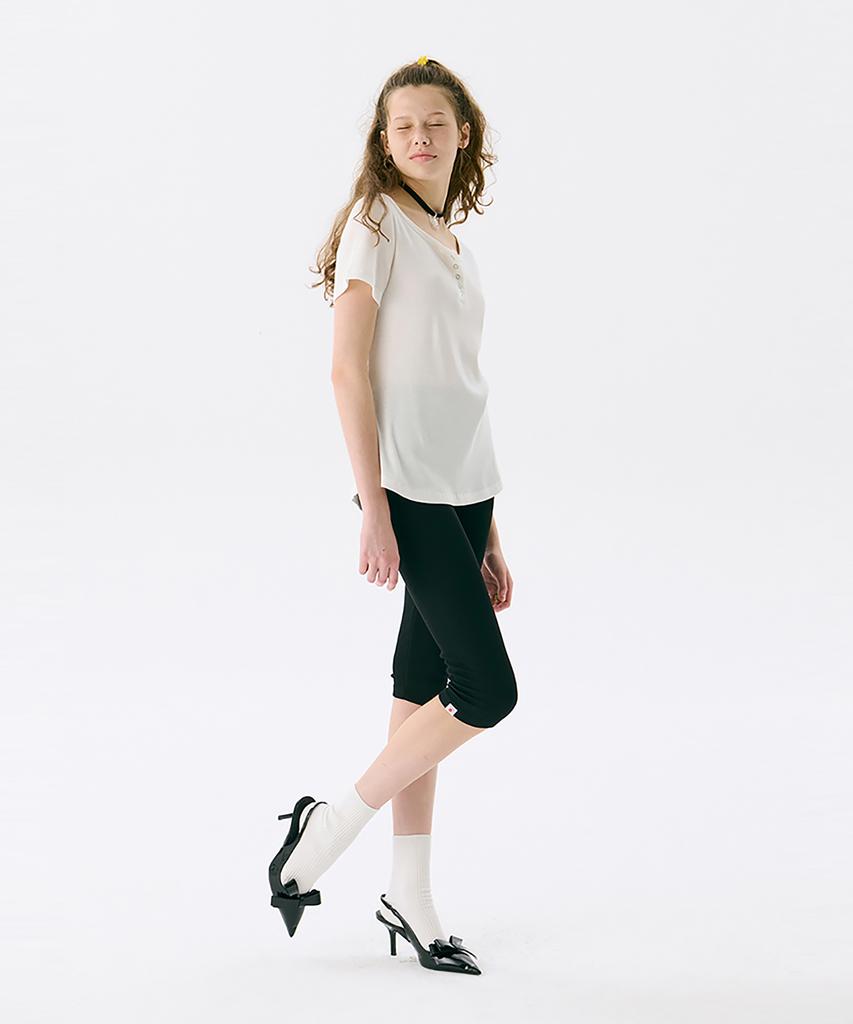 JUNEJUNE SPACE Henry Neck Half T_White