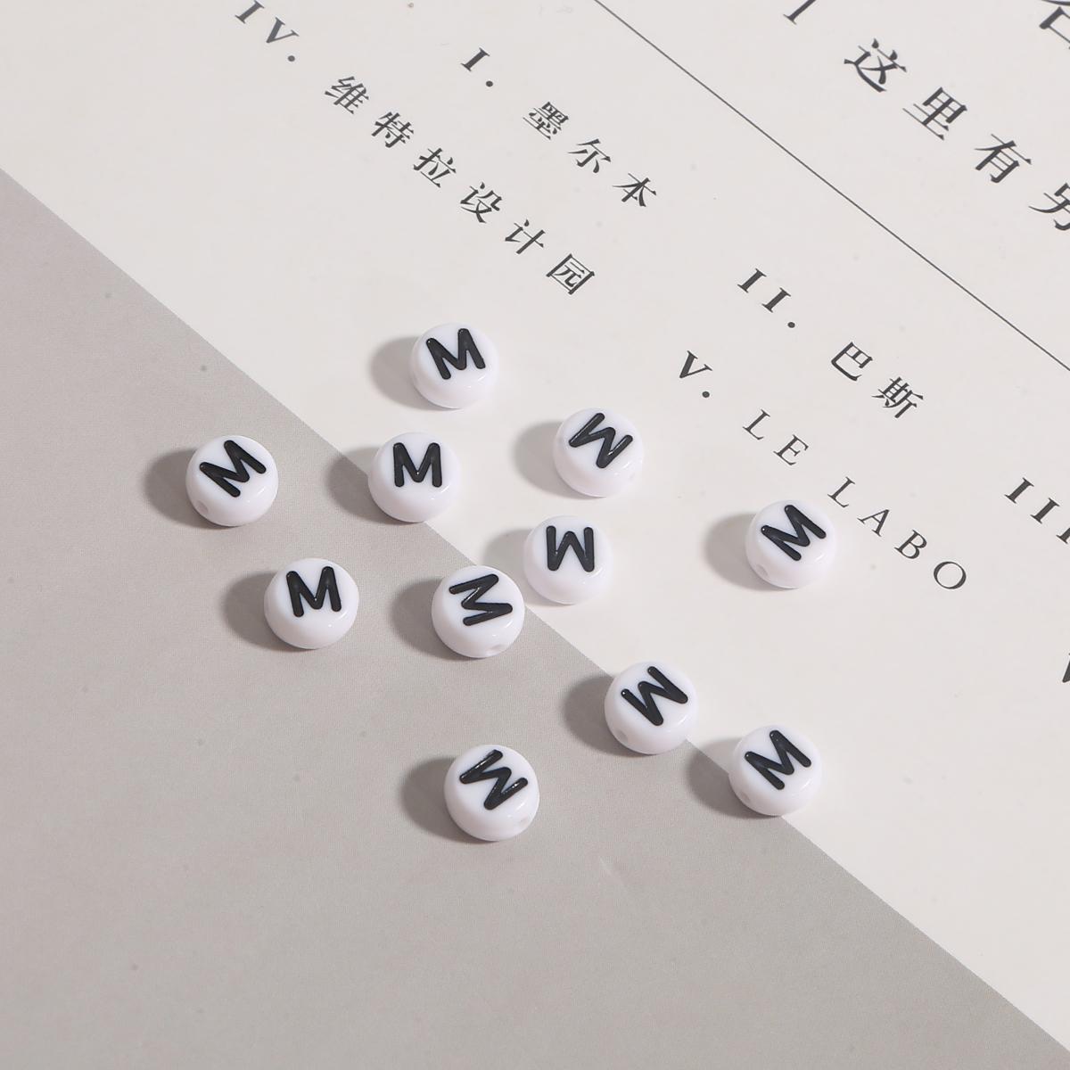 

100 шт. бусины с буквами, круглые бусины с буквами алфавита, акриловые бусины, сделай сам, изготовление ювелирных изделий, браслет, ожерелье, аксессуары M белый/чёрный