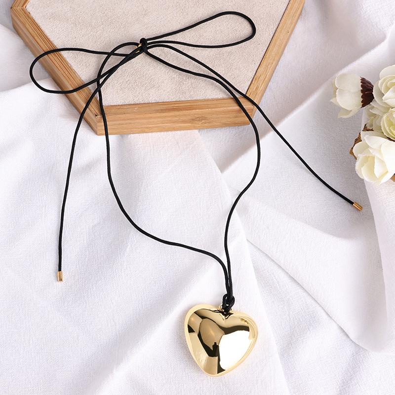Регулируемое бархатное восковое шнуровое длинное ожерелье с большим кулоном-сердцем для женщин золотой