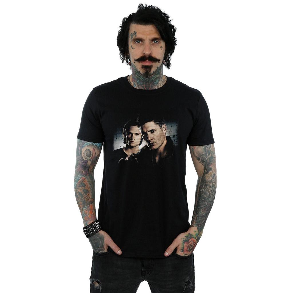 Supernatural Herren-T-Shirt mit Sam- und Dean-Poster