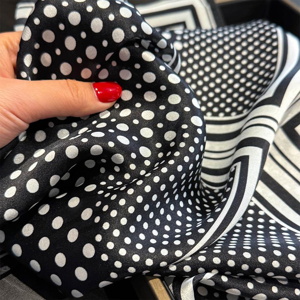 Brand 100% Pure Silk Scarf Women Foulard Square Headband Scarves Bandana Fashion New Small Hijab Print Poncho Scarves Pashmina