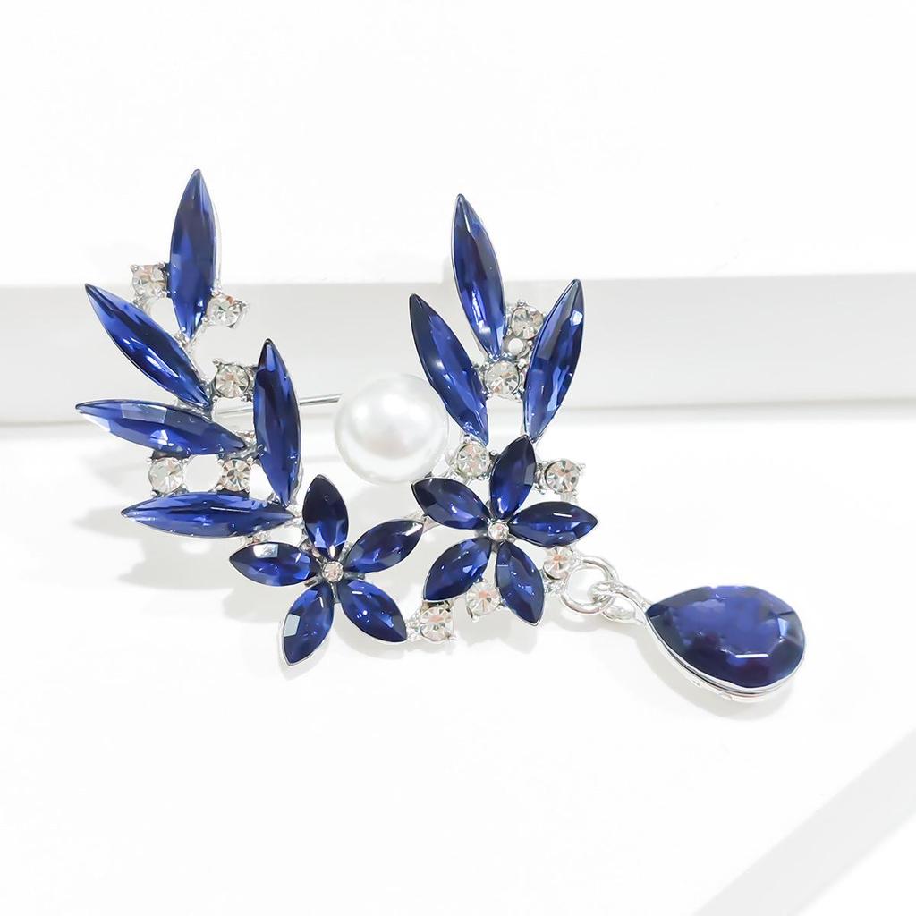 Elegant Sea Blue Floral Brooch: Luxurious Corsage in National Style with Crystal Accents for High-End Suits