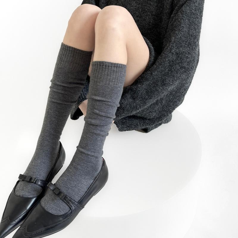 Autumn And Winter Warm Knee Socks Stockings Velvet Solid Color Knitted Jk Medium Tube Socks Cashmere Calf Socks Women Stockings