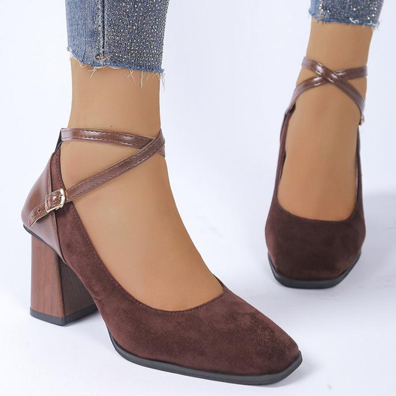 Mote Klassisk Brun Fuskemocka Hælpumps Damer Sommer Høst Justerbar Ankelspenne Høyhælte Sko Dame Firkantet Tå Pumps Damer