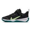 Nike Scarpe da Ginnastica Omni Multi-Court PS Nere Volt Appena Acceso Bambini Abete Brillante Bianco DM9026-003