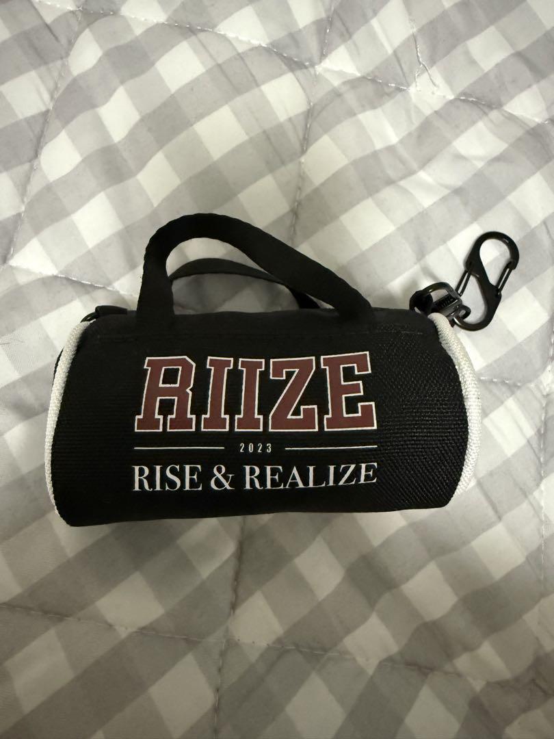 

[USED] RIIZE Back Keychain