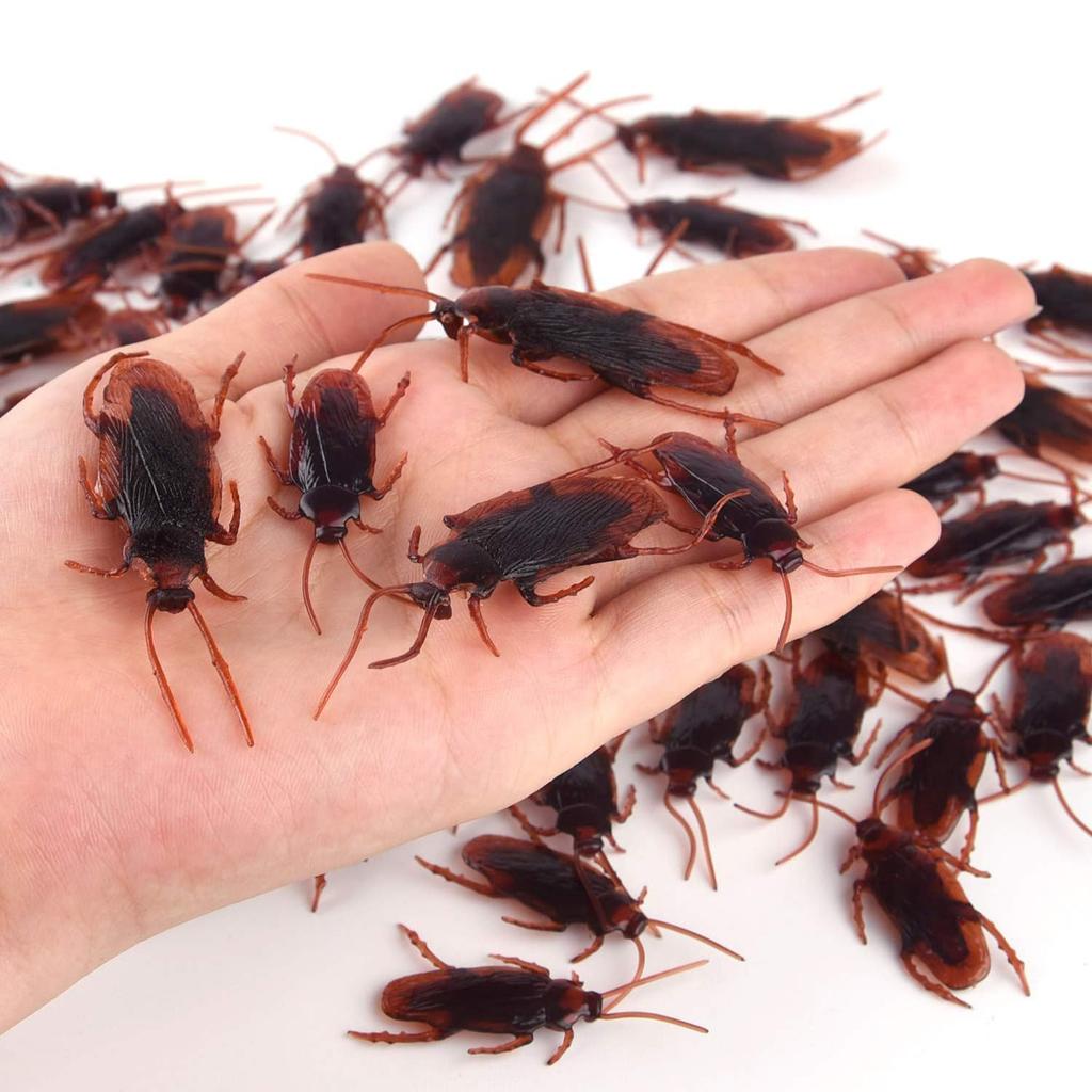 148Pcs Realistic Bugs Plastic Trick Joke Toys Fake Snake Cockroaches Spiders Centipedes Halloween Party Fool's Day Decoration
