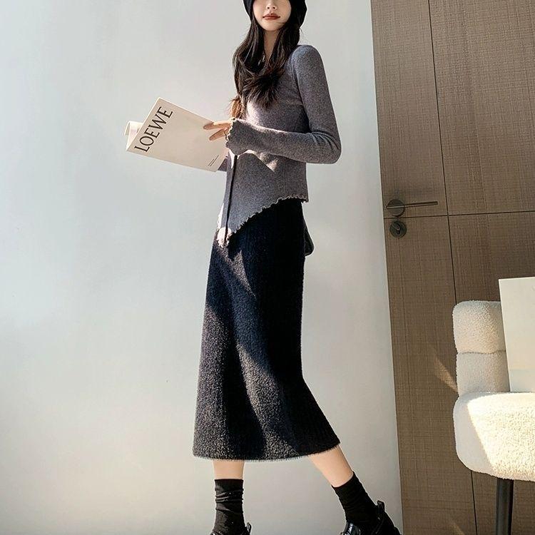 

Women s Slimming Mink Velvet Knit Pencil Skirt - Winter Style, Pairs with Sweaters, Straight Cut with Slit, Bodycon, Long Length Black, Back Slit