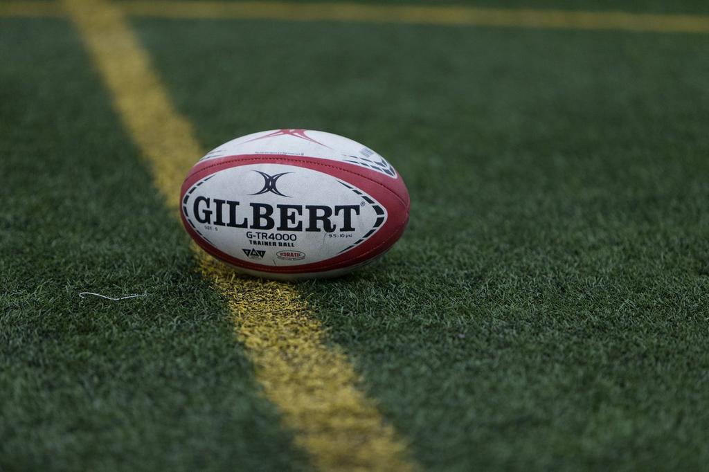 Gilbert Trainer Training Rugby Red x Size Ball, Ball, Black, 5, G-TR4000 [Used]